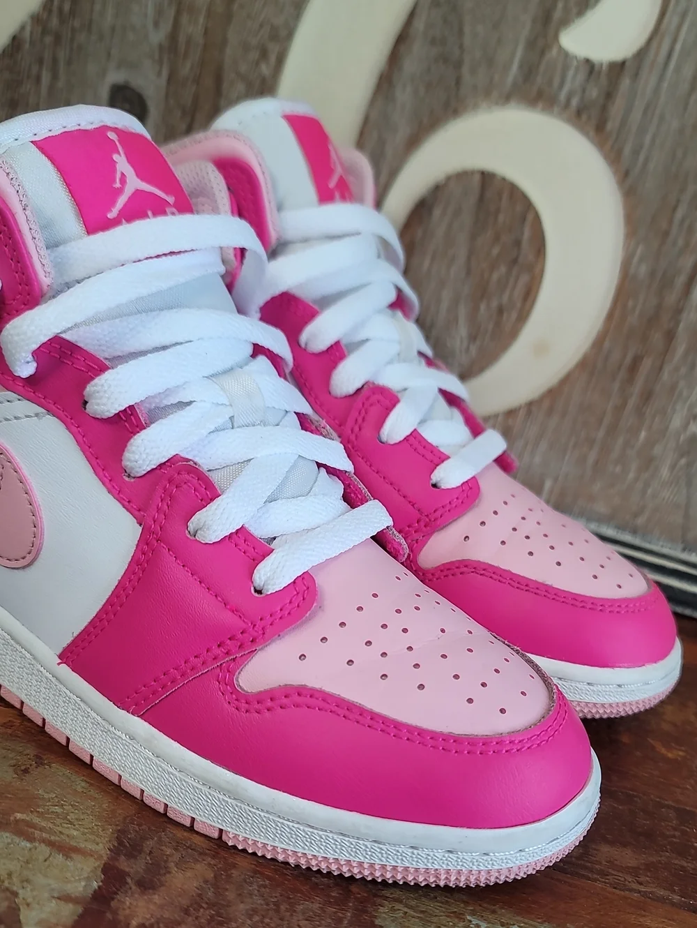 Jordan bold two